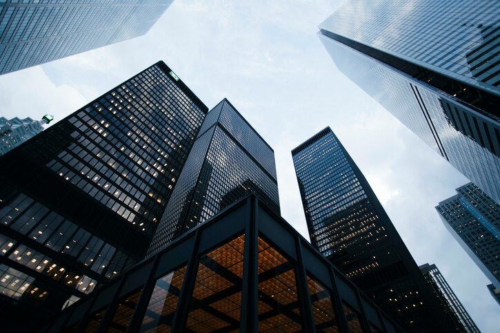Regroupement d’édifices - Assurance des entreprises - Ellipse Assurances